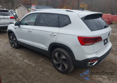 2024 Volkswagen Taos 1.5T Se из США, поврежденный, VIN 3VVUX7B20RM069268